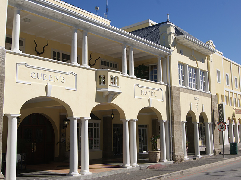 Queen’s Hotel History